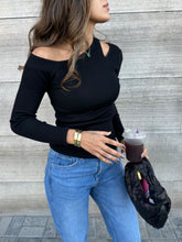Load image into Gallery viewer, ribbed cut out shirt