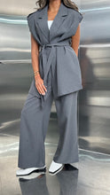 Load image into Gallery viewer, 2 piece vest set