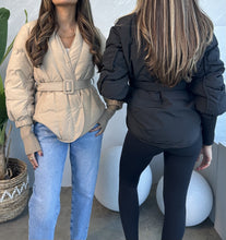 Load image into Gallery viewer, puffer jacket with belt