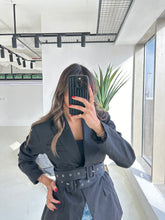 Load image into Gallery viewer, belted wrap blazer