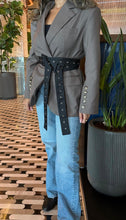 Load image into Gallery viewer, belted wrap blazer
