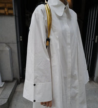 Load image into Gallery viewer, Over sized flared sleeve shirt