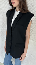 Load image into Gallery viewer, over sized padded vest/shirt