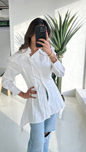 Load image into Gallery viewer, Fitted shirt