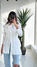 Load image into Gallery viewer, Fitted shirt