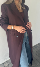 Load image into Gallery viewer, maroon long blazer