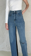 Load image into Gallery viewer, Contrast jeans