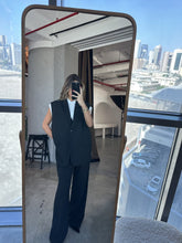 Load image into Gallery viewer, over sized padded vest/shirt