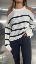 Load image into Gallery viewer, Stripped sweater