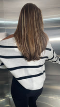 Load image into Gallery viewer, Stripped sweater