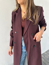 Load image into Gallery viewer, maroon long blazer