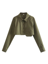 Load image into Gallery viewer, Cropped shirt with pocket detail