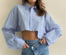 Load image into Gallery viewer, Cropped shirt with pocket detail