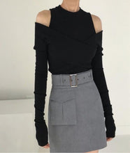 Load image into Gallery viewer, Open shoulder tank top