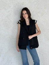 Load image into Gallery viewer, Oversized padded shoulder vest
