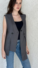 Load image into Gallery viewer, Stripped asymmetric vest
