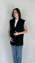 Load image into Gallery viewer, over sized padded vest/shirt
