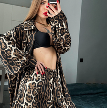 Load image into Gallery viewer, Buttoned shirt leopard set
