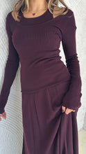 Load image into Gallery viewer, 3 piece maroon skirt set
