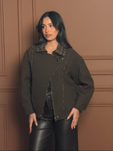 Load image into Gallery viewer, Wool bomber jacket
