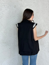 Load image into Gallery viewer, Oversized padded shoulder vest
