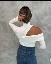 Load image into Gallery viewer, open shoulder ribbed top
