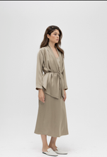 Load image into Gallery viewer, silk 2 piece dress
