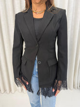 Load image into Gallery viewer, fitted lace detail blazer
