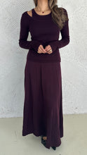 Load image into Gallery viewer, 3 piece maroon skirt set
