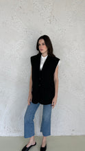 Load image into Gallery viewer, over sized padded vest/shirt
