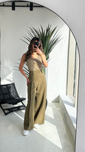 Load image into Gallery viewer, High waist wide leg pants
