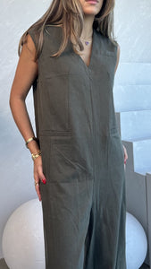 oversized jumpsuit