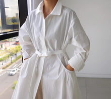 Load image into Gallery viewer, Over sized shirt dress with belt
